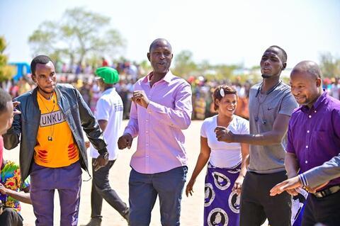 Akwakwimba o makereke o ku cithsiathsia o kwemba no ku kina pa kuyarekiwa ko Bibele thzo Thsikwamashi.